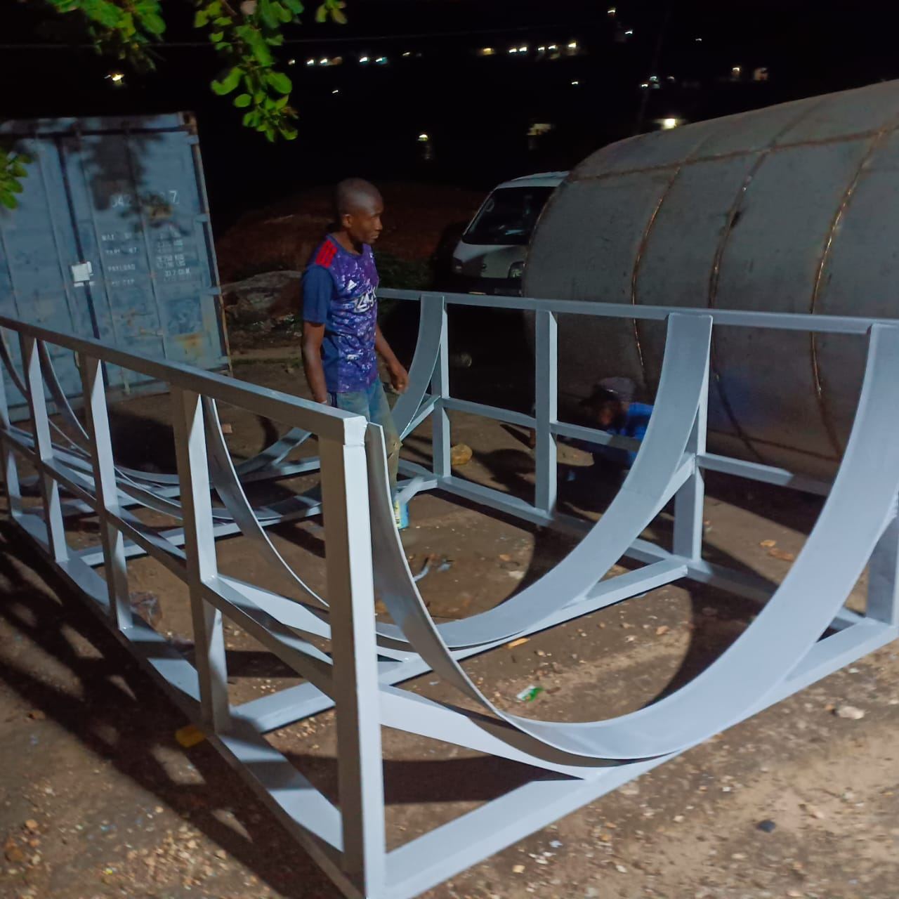 Night fabrication of curved steel structure for the Meyana Energy site